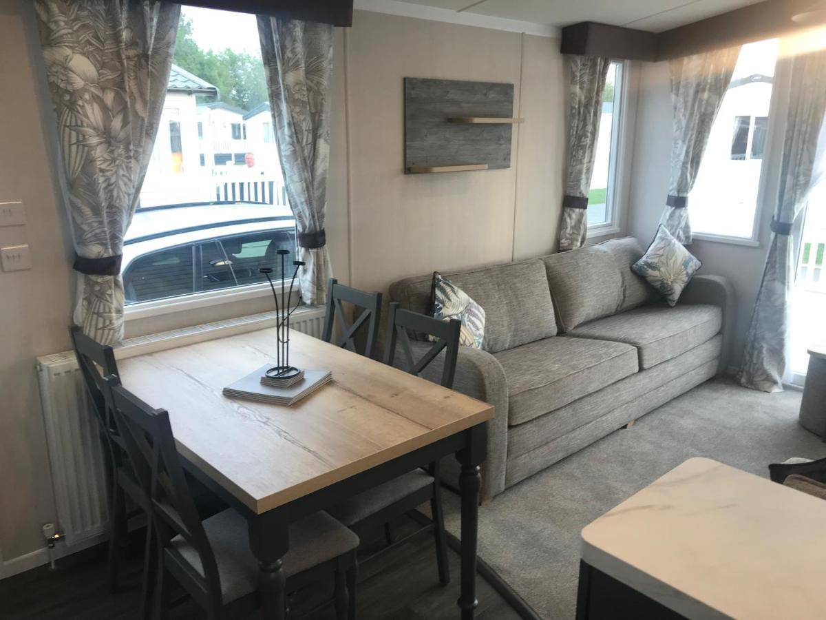 Flamingo Land Private Caravan - No 8 Cedarwood Hotel Kirby Misperton Luaran gambar